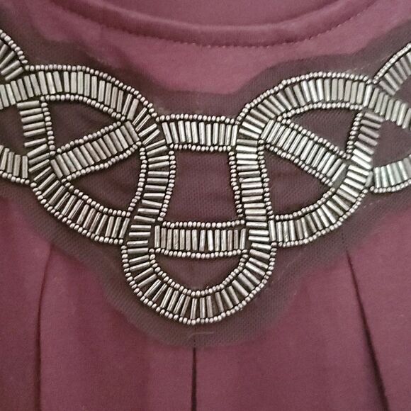Ann Taylor LOFT Gorgeous Purple Beaded Collar Sleeveless Top Size Medium - Picture 3 of 7